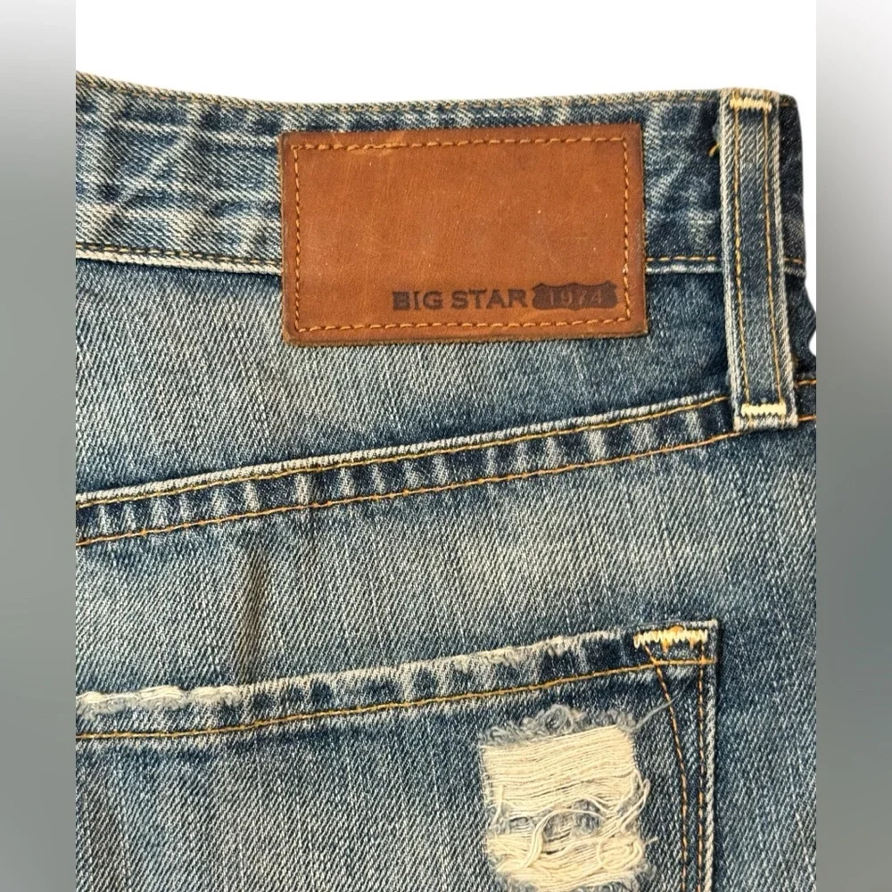 ARITZIA- Wlifred Free Wm's Hoodie S,paired w BIG STAR Distressed Denim Shorts 27
